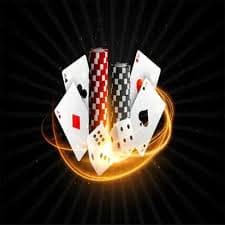 Penggemar esports menikmati kompetisi game yang sedang berlangsung di platform hukumtoto